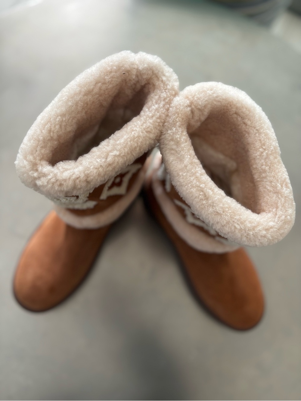 Louis Vuitton Brown Shearling-Trim Winter Boots - Picture 4 of 8